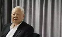 洛夫：风雨之夕