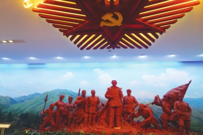 毛泽东:清平乐·六盘山