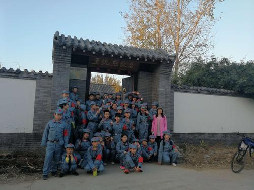 王同照：“血梯”