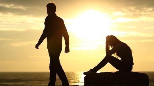 对丈夫特别不满意，对丈夫不满意的句子