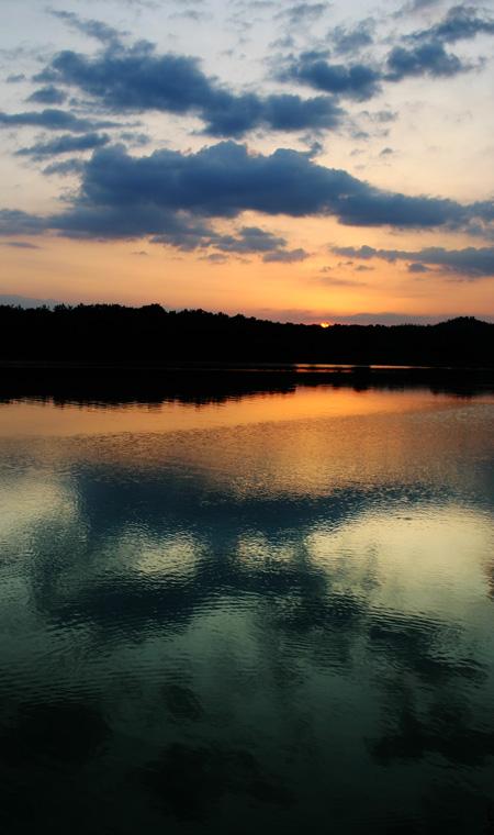 穆江阴的诗意味