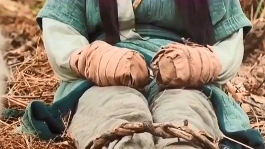 幸福紧挨着痛苦