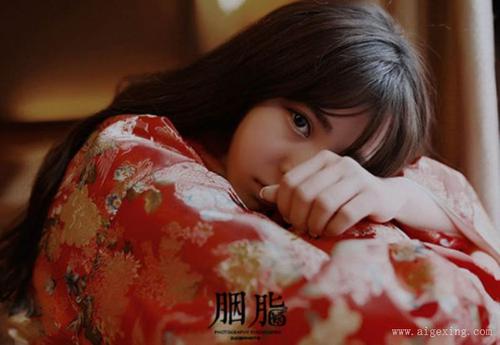 优美的句子描述草坪