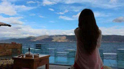 在压力下生活的我们已经失去了方向1