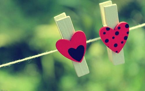 经典语录:不想见面,一见钟情,我只想怀念一颗心