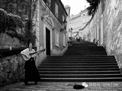 北京的房价是否正在压倒中国年轻人的创造力和生活质量？