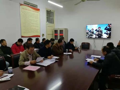 努力成为“模特”人-关于观看“模特3”的思考