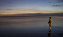 即使生活低到尘埃里，梦想也要举得高高的