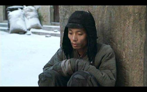 活着的电影评论