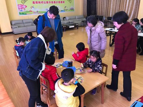 让我们谈谈范典的讲话：美从何而来？