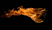 火把倒下，火焰依然向上