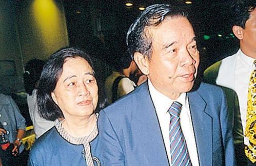 郑宇彤：可能超过李嘉诚的新首富