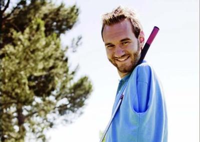 尼克·赫哲（Nick Huzhe）：上帝在我身后