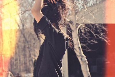 我为那个孤独的人物的消失感到难过