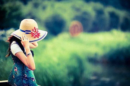 触摸自己的头而不会哭泣,一个人如何努力工作1