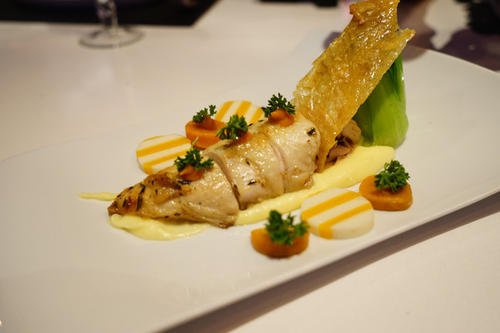 爸爸妈妈,请原谅我远行