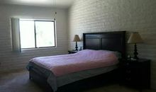 该去北上广哭，还是回小城市笑