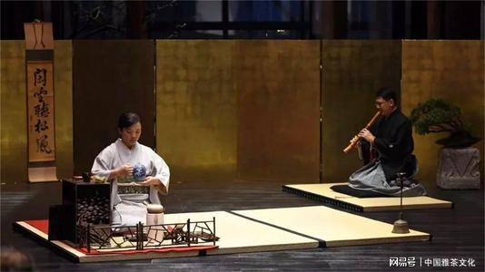 经典语录：桃花酿造，泉水煎茶