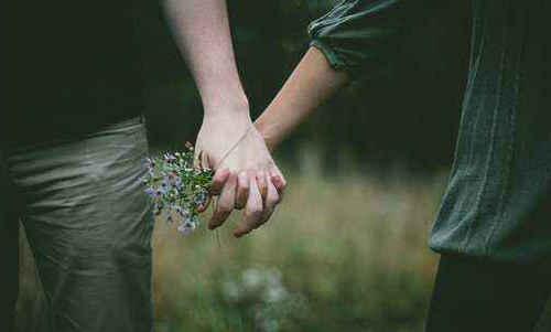 真爱不怕时空。如果您害怕，那不是真正的爱。 1个