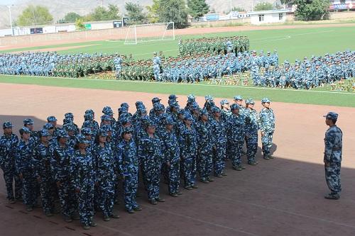 大一新生的军事训练知觉