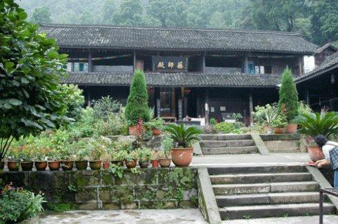 句子中没有空洞