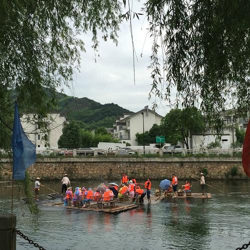 冯子凯：莫干山的一半旅行记录