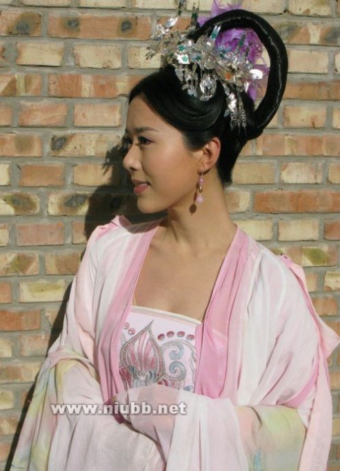 用句子关闭月羞花