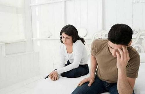 如果他不爱你，请回到我身边！