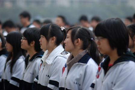 在高考前的动员会上的讲话