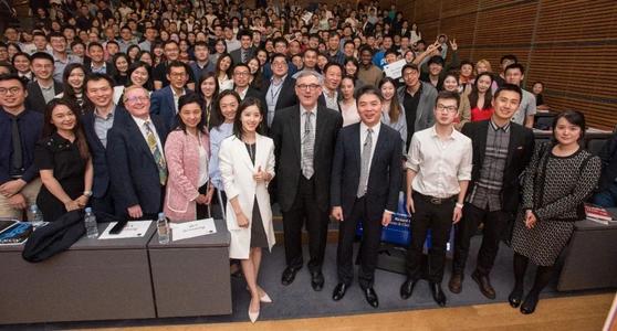 刘强东在牛津大学的演讲：我如何做出人生中的四个关键选择？