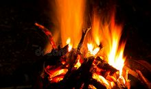 梁遇春：KISSINGTHEFIRE(吻火)