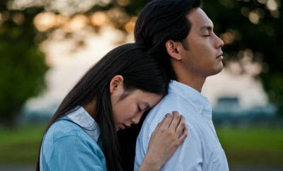 爱，事实上，要注意一切，但最终要原谅一切