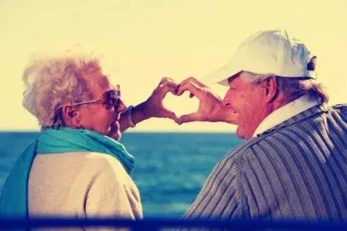 经典语录:爱情太极端了,无论是一辈子还是陌生