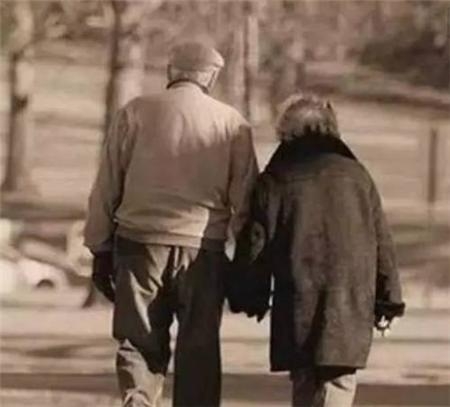 你慢慢走，等我老爸