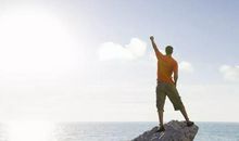 向上的路，从来就不容易走