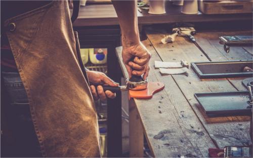 如果你不能成为大师,那就当一个工匠