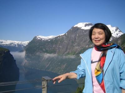 毕淑敏：方格布上的花朵