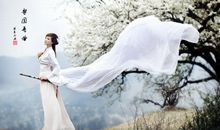 冯延巳：蝶恋花