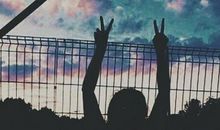 成功人懂得熬，失败人懂得逃