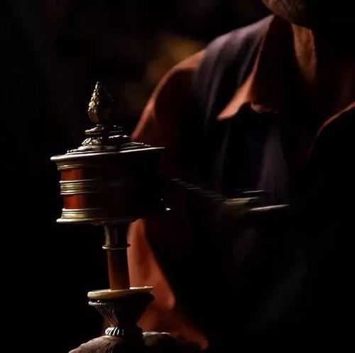 今天在中国有一个可怕的现象：第二代富翁