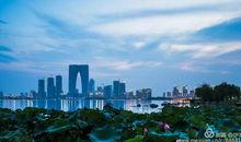 总有些瞬间，能温暖整个曾经