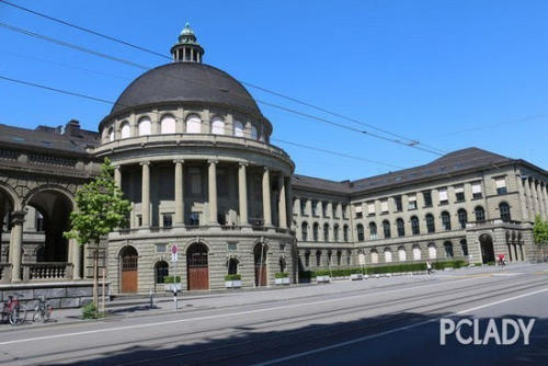 因为这是一所大学