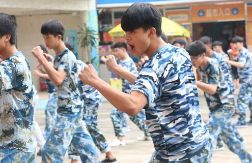 对军训生活的看法