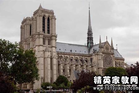 读完巴黎圣母院500