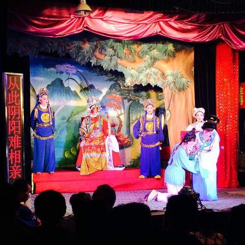 经典句：世界比浮在海里更令人担忧