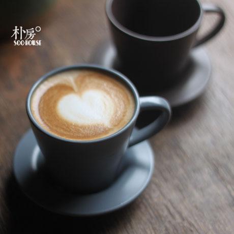 一杯咖啡，三个价格