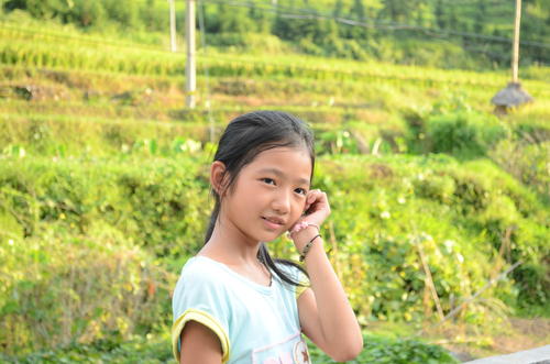 可爱的小妹妹组成