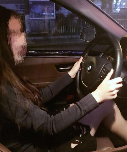 我是垃圾兄弟:驾驶一辆宝马赚了上百万