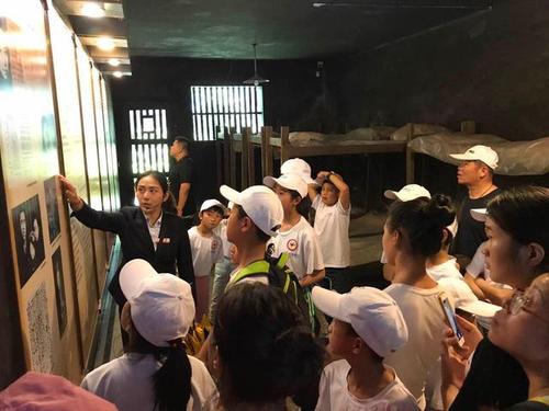 看完小胡萝卜头的故事后的感想