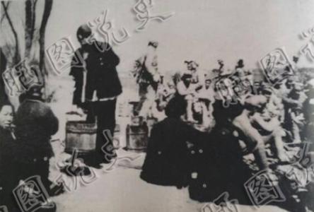 旧照片背后的故事